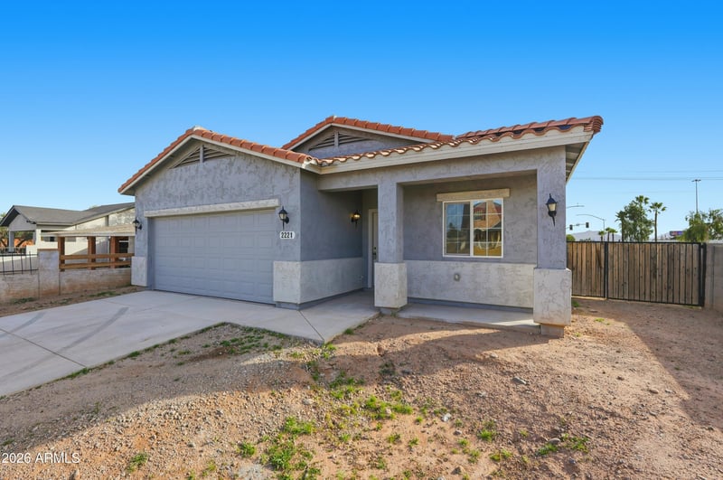 2221 W Washington St, Phoenix, AZ 85009