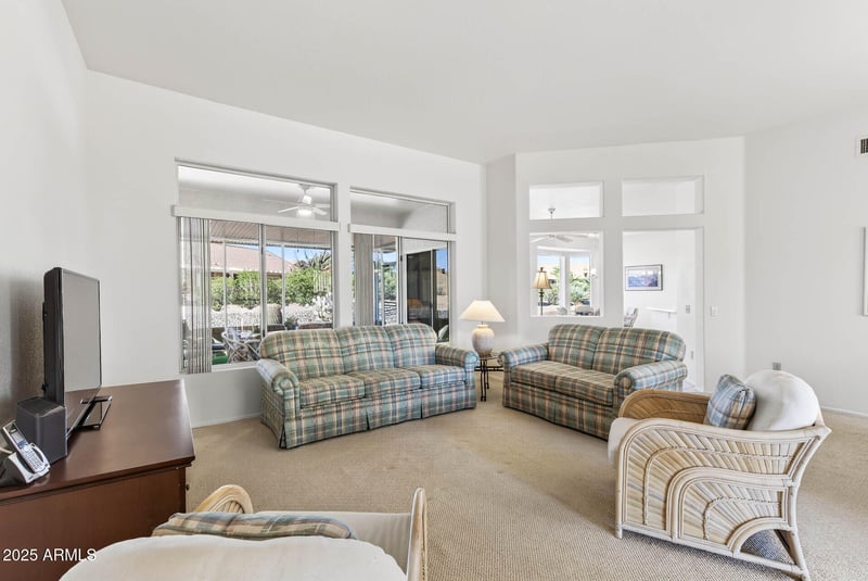 22216 Cheyenne Dr, Sun City West, AZ 85375