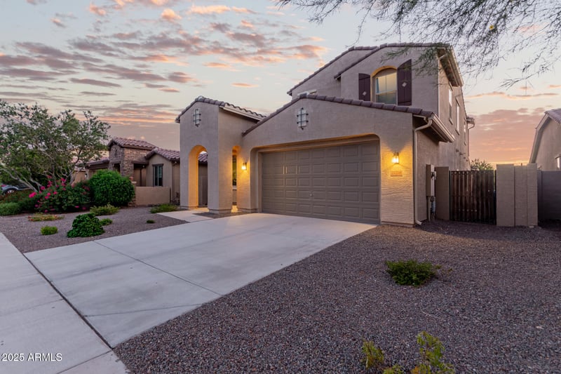22218 182nd Ln, Surprise, AZ 85387