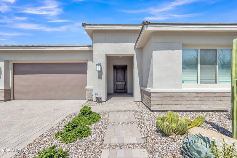 22218 28th St, Phoenix, AZ 85050