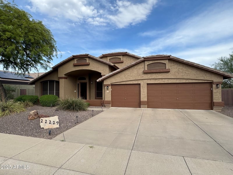 22229 41st St, Phoenix, AZ 85050