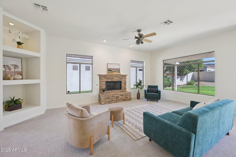 2223 Branham Ln, Phoenix, AZ 85042