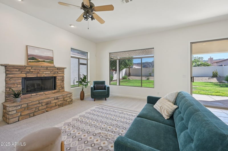 2223 Branham Ln, Phoenix, AZ 85042