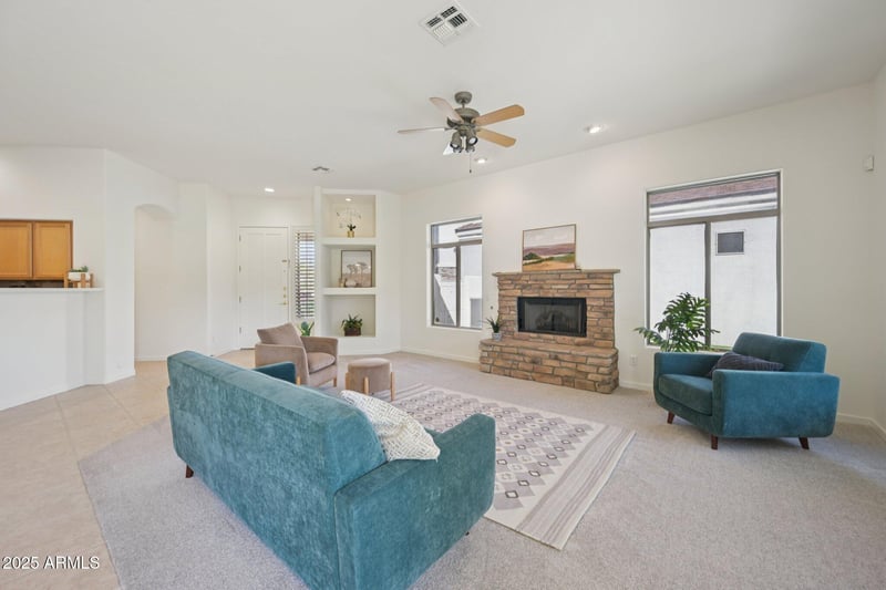 2223 Branham Ln, Phoenix, AZ 85042