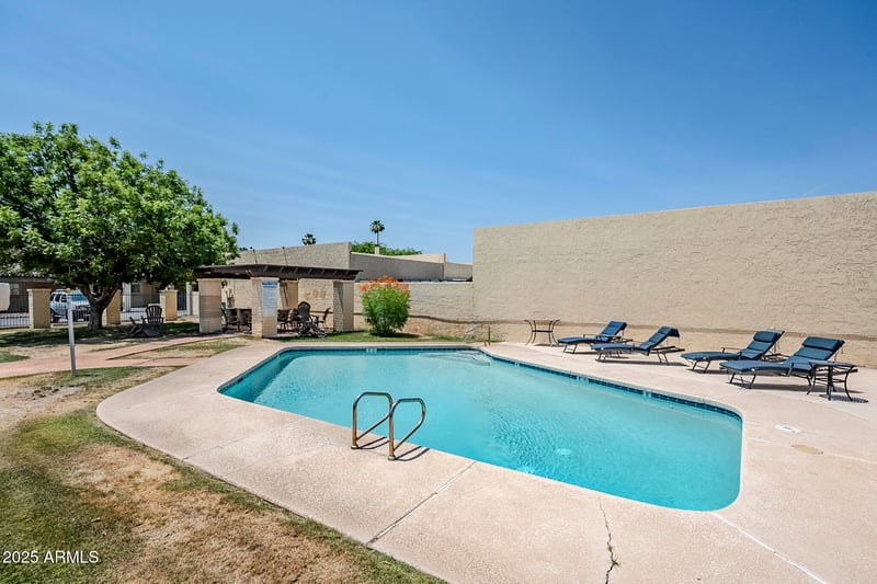 2223 Catalina Dr, Phoenix, AZ 85016