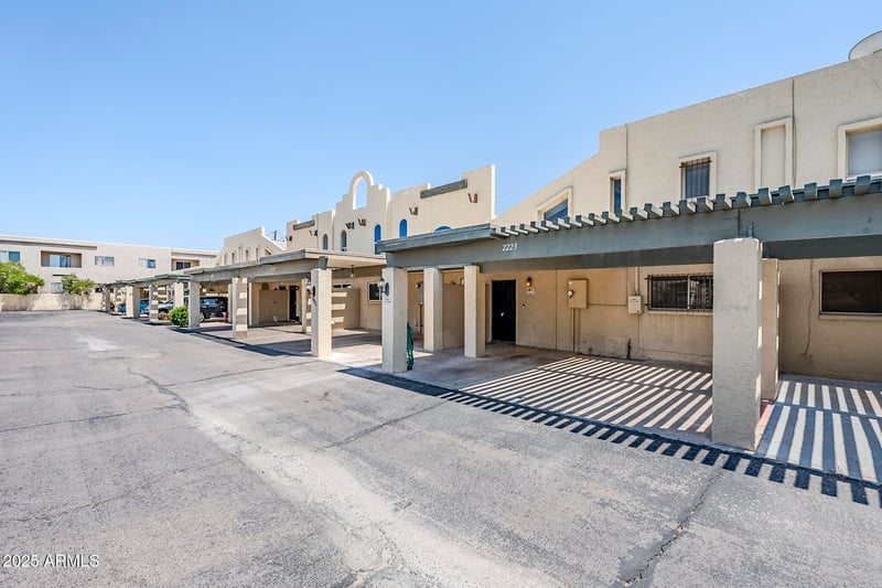 2223 Catalina Dr, Phoenix, AZ 85016