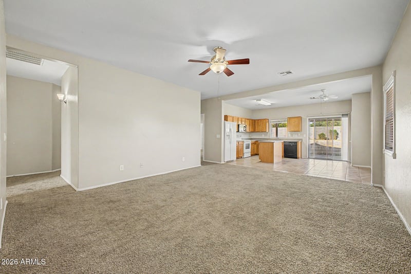 2223 Andalusian Loop, San Tan Valley, AZ 85140