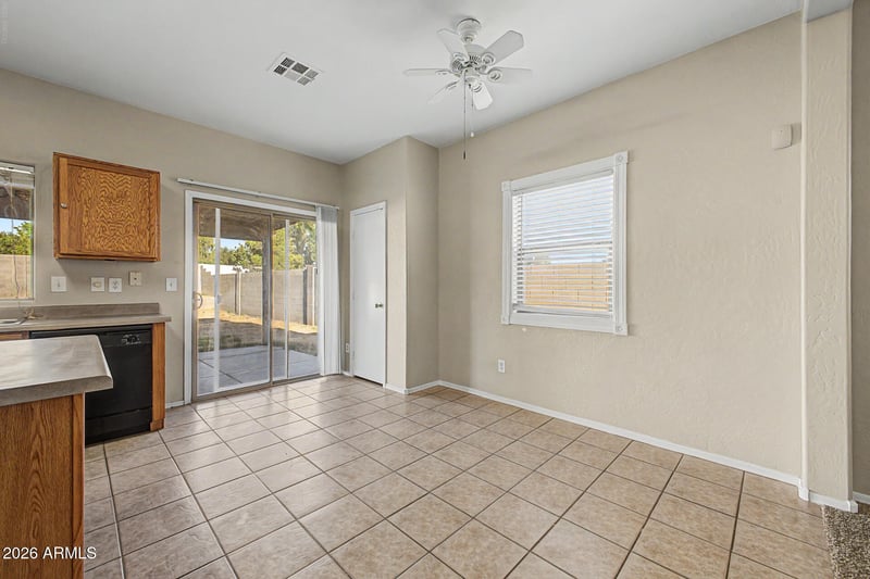 2223 Andalusian Loop, San Tan Valley, AZ 85140