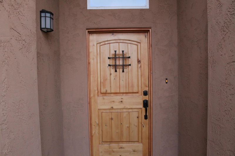 2223 E Angela Dr, Phoenix, AZ 85022