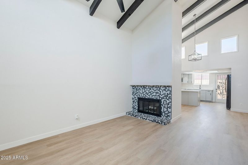2223 E Catalina Dr, Phoenix, AZ 85016