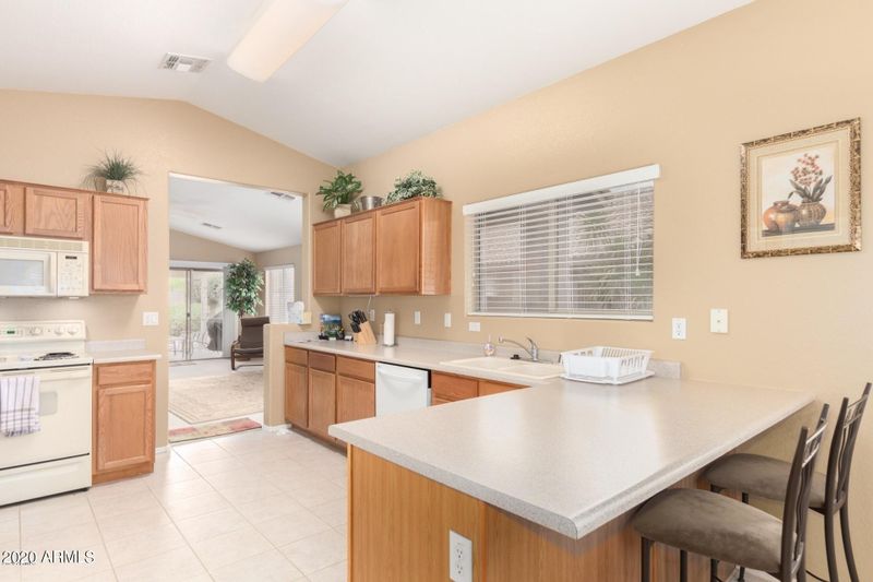 2223 E Ruby Ln, Phoenix, AZ 85024