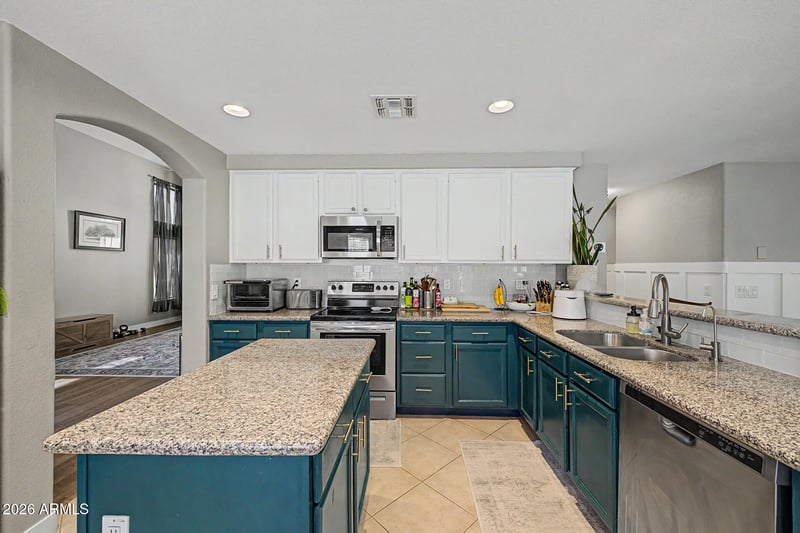 2223 Torrey Pines Pl, Chandler, AZ 85249