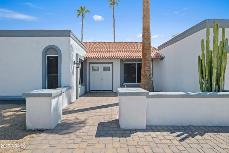 2223 Nopal Cir, Mesa, AZ 85202