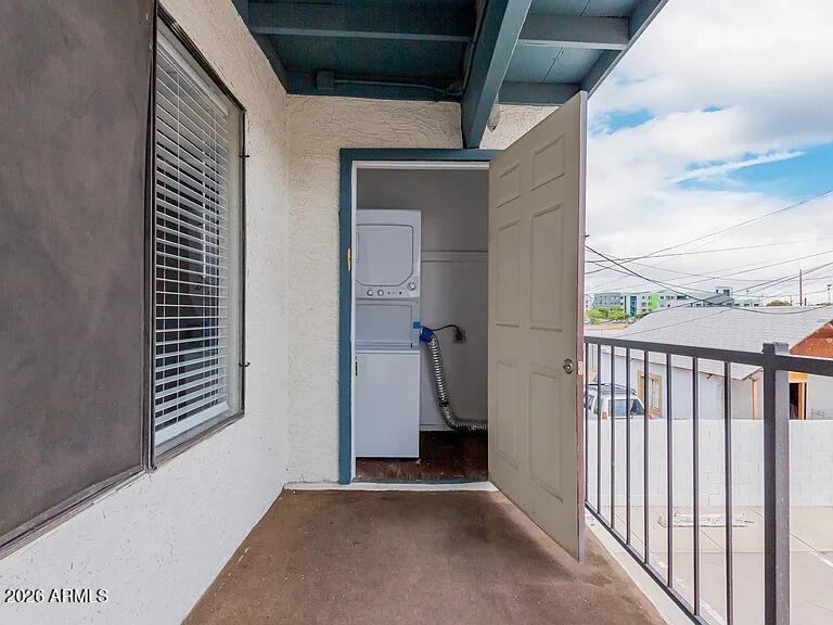 2223 W Dora St, Mesa, AZ 85201