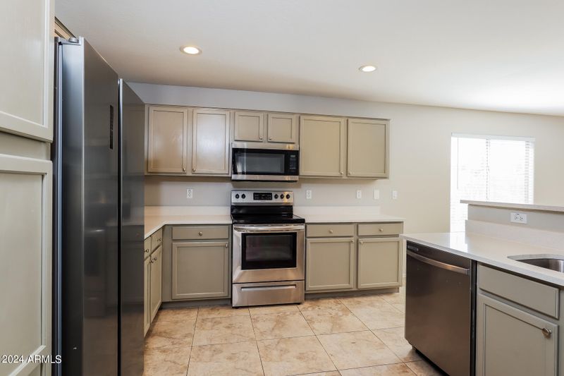 2223 W Nancy Ln, Phoenix, AZ 85041