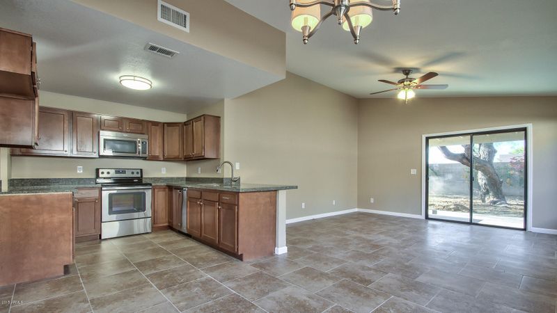 22238 N 32nd Ave, Phoenix, AZ 85027