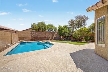 2224 E Morrow Dr, Phoenix, AZ 85024