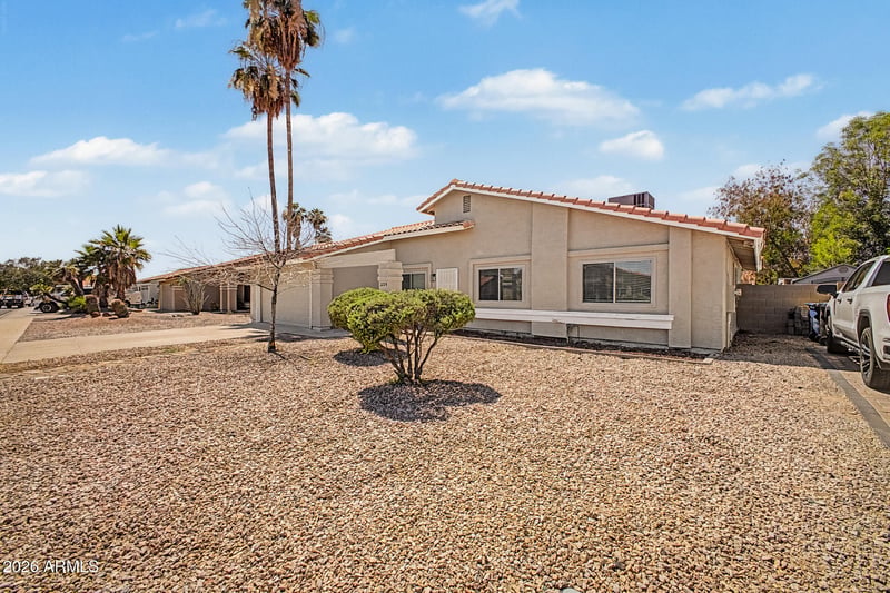 2224 Manor St, Chandler, AZ 85224