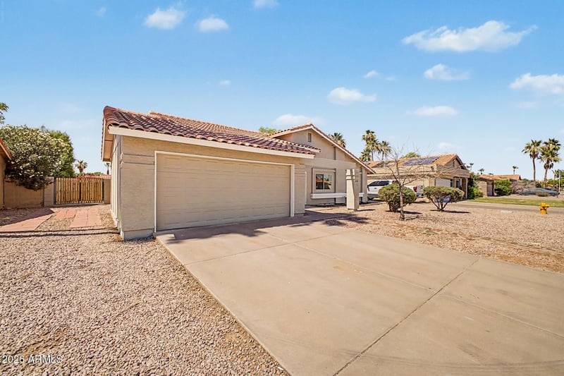 2224 Manor St, Chandler, AZ 85224