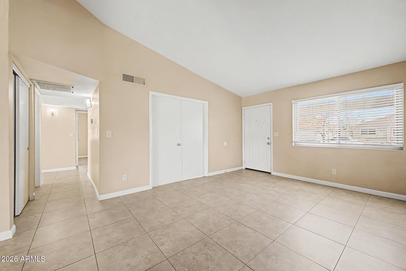 2224 Manor St, Chandler, AZ 85224
