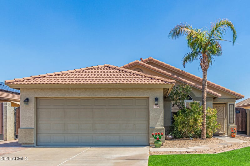 22241 76th Dr, Peoria, AZ 85383