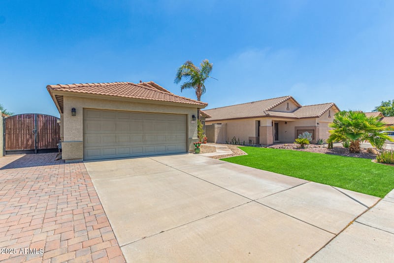 22241 76th Dr, Peoria, AZ 85383