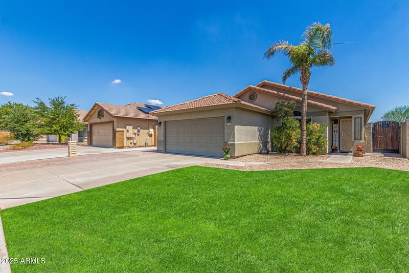 22241 76th Dr, Peoria, AZ 85383