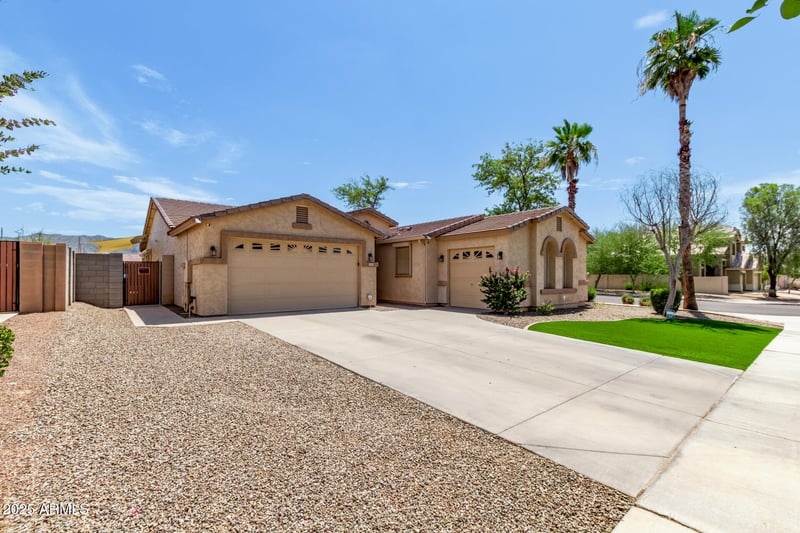 2225 Carter Rd, Phoenix, AZ 85041