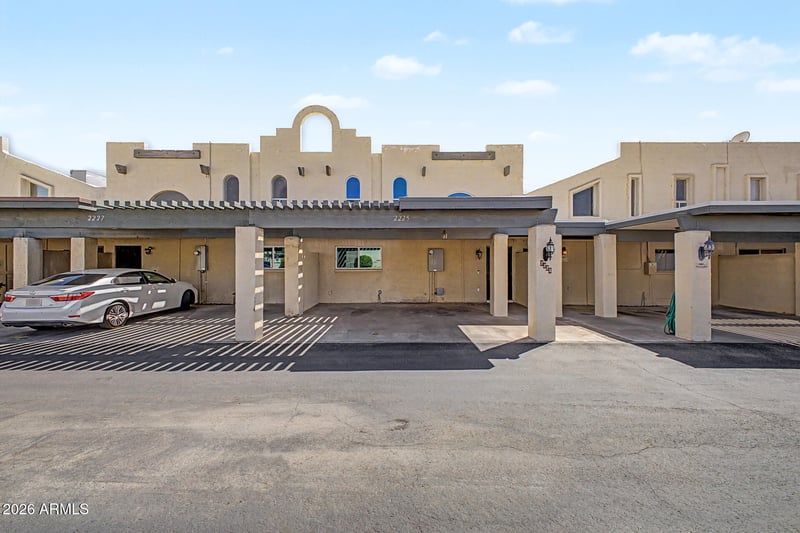2225 Catalina Dr, Phoenix, AZ 85016