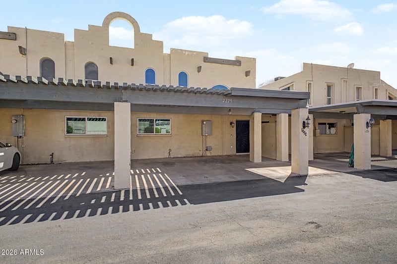 2225 Catalina Dr, Phoenix, AZ 85016
