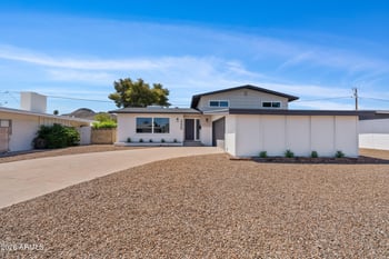 2225 E Nisbet Rd, Phoenix, AZ 85022