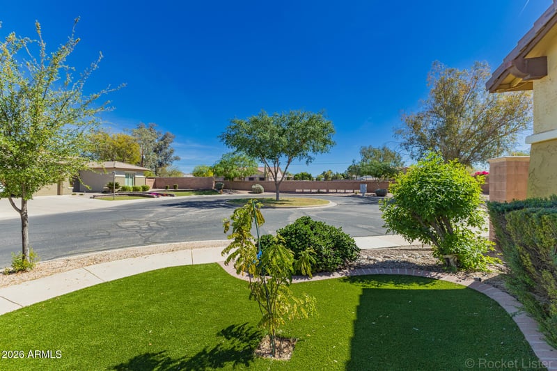 2225 San Carlos Pl, Chandler, AZ 85249