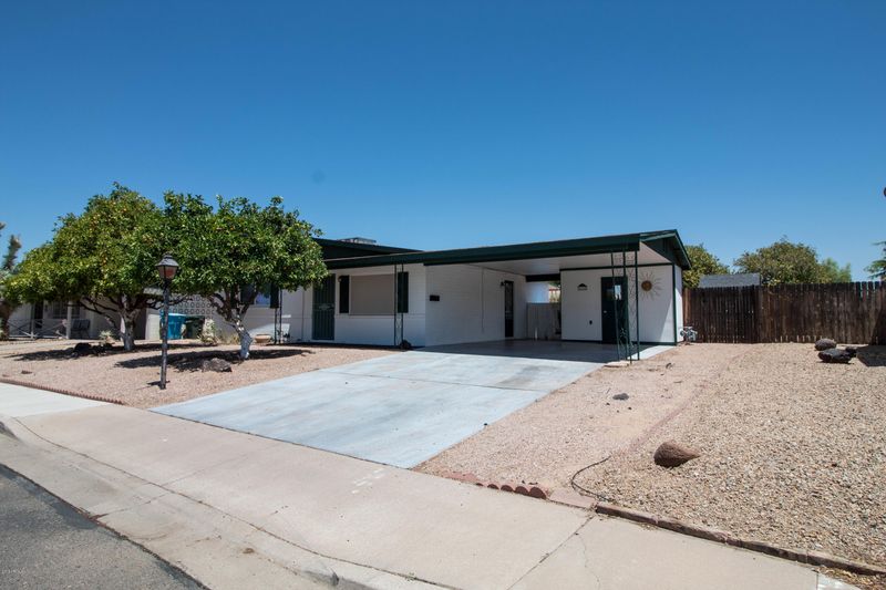 2225 E Waltann Ln, Phoenix, AZ 85022