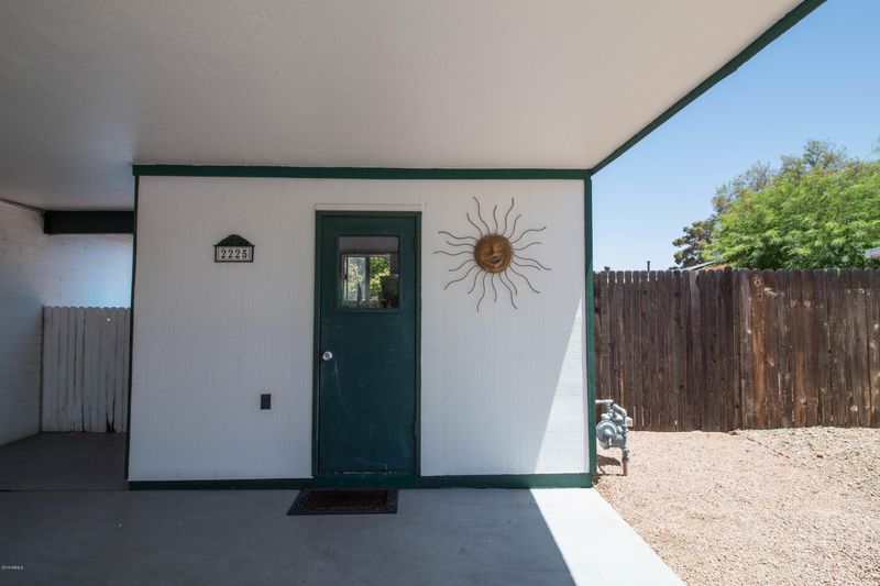 2225 E Waltann Ln, Phoenix, AZ 85022