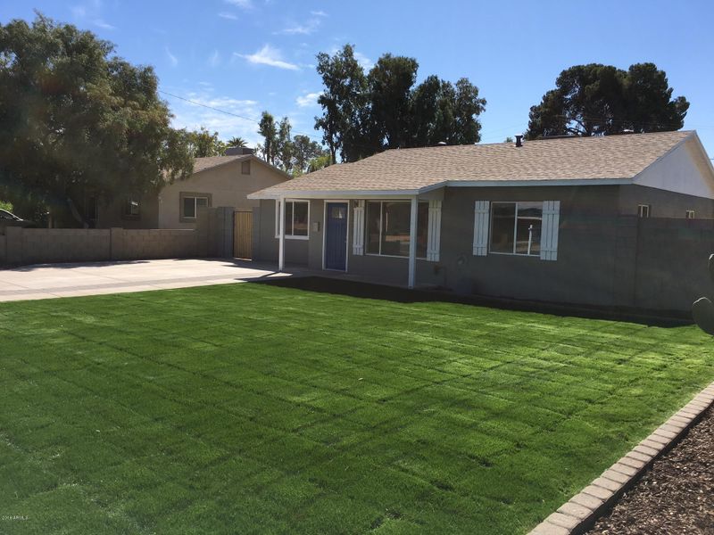 2225 E Weldon Ave, Phoenix, AZ 85016