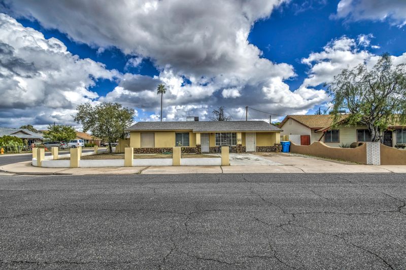 2225 N 48th Dr, Phoenix, AZ 85035
