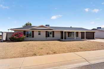 2225 W Topeka Dr, Phoenix, AZ 85027