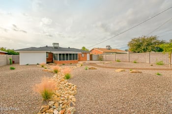 2226 Devonshire Ave, Phoenix, AZ 85016