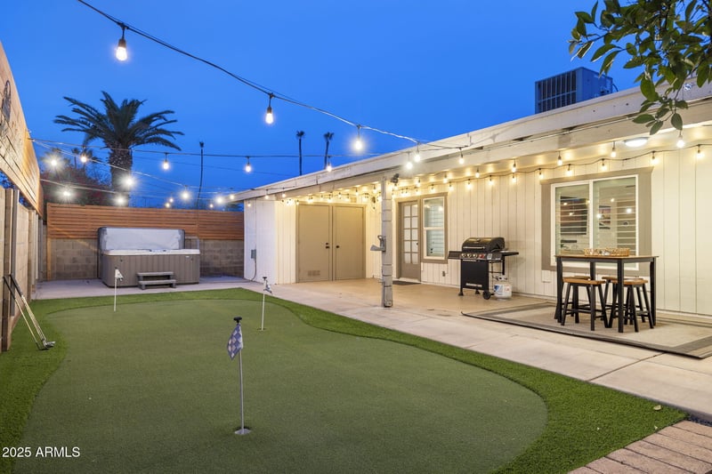 2226 Kachina Dr, Tempe, AZ 85282