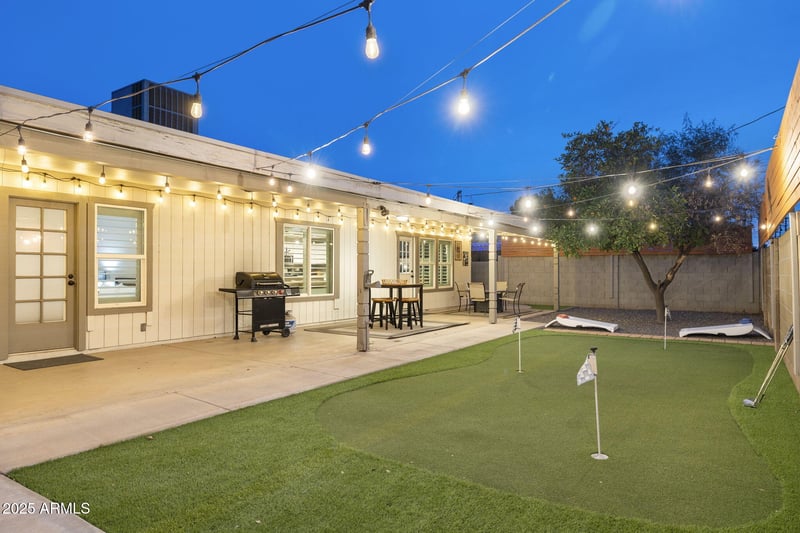 2226 Kachina Dr, Tempe, AZ 85282