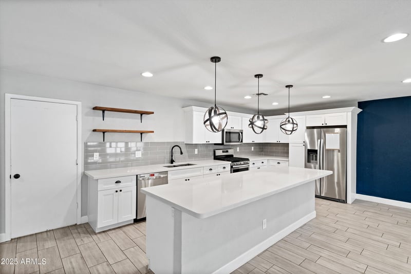 2226 Kachina Dr, Tempe, AZ 85282