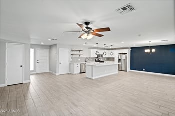 2226 Kachina Dr, Tempe, AZ 85282