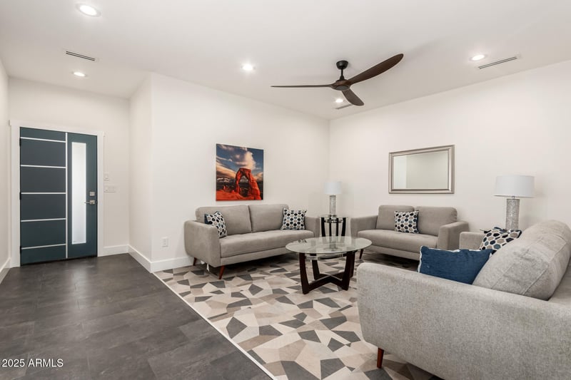 2227 Cambridge Ave, Phoenix, AZ 85009
