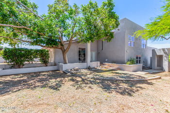 2227 E Orangewood Ave, Phoenix, AZ 85020