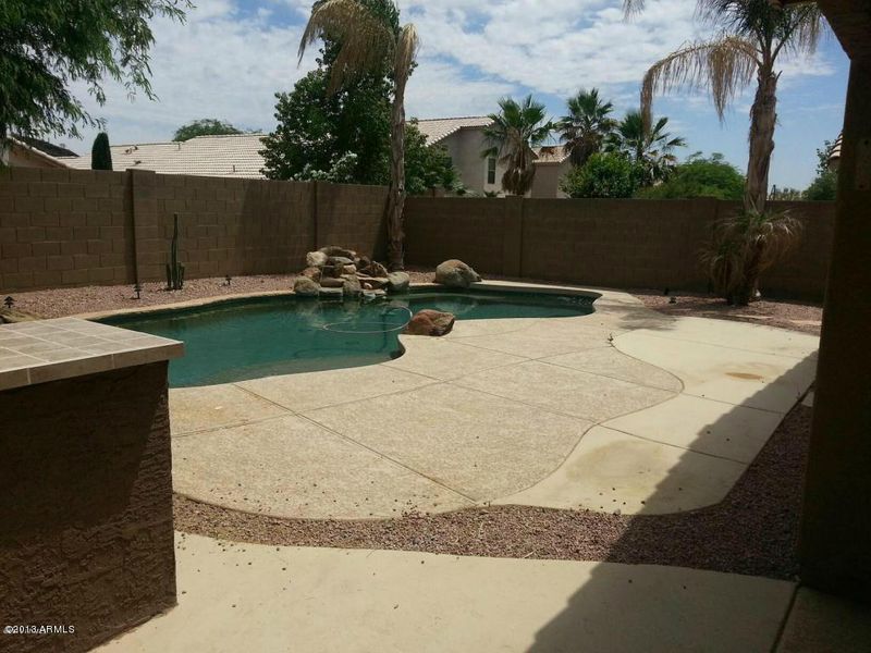 2227 E Ruby Ln, Phoenix, AZ 85024