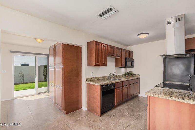 2227 El Moro Ave, Mesa, AZ 85202