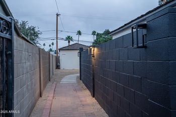 2227 N 16th Ave, Phoenix, AZ 85007