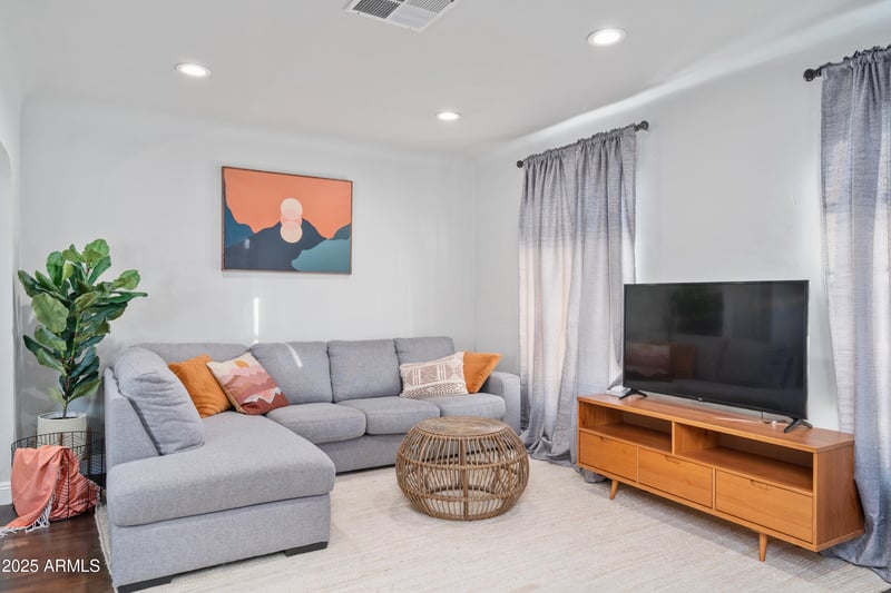 2227 N 16th Ave, Phoenix, AZ 85007