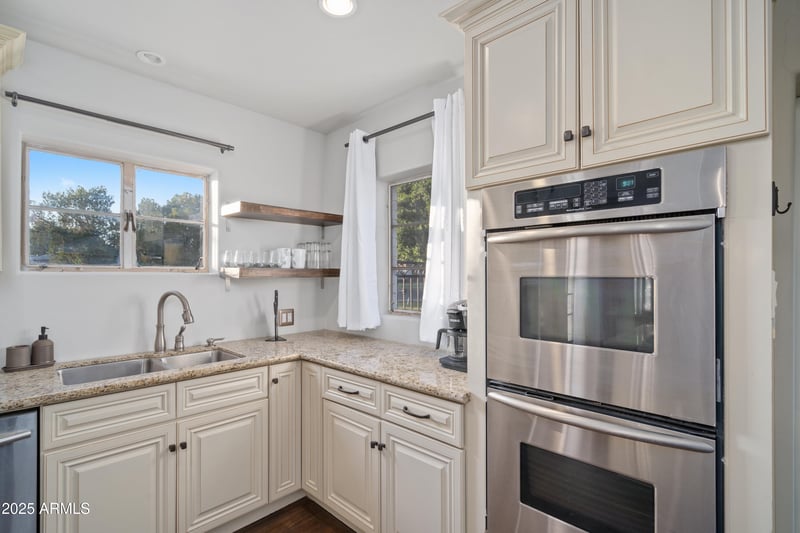 2227 N 16th Ave, Phoenix, AZ 85007