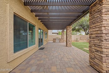 2227 Parkside Ln, Phoenix, AZ 85024